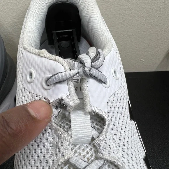 🌹 Under Armour Mens Charged Gemini 3023276-100 White Running Shoes Sneakers 9 - Picture 13 of 14